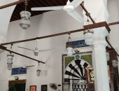 هنا مسجد أبو مندور.. حين يعانق نهر النيل المقام تلال رشيد.. أشهر المساجد الأثرية بالبحيرة.. أقيم 1897 على ربوة عالية فى عهد عباس حلمى وظل شامخا رغم الفيضانات.. ومنارة للقرآن الكريم ووجهة سياحية ودينية.. صور