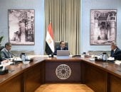 رئيس الوزراء يعقد اجتماعا لمتابعة تنفيذ تكليفات الرئيس بشأن الإعلام