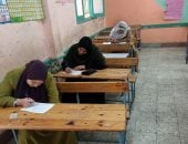 محو أمية أكثر من 130 ألف دارس خلال 3 سنوات بالقليوبية.. صور