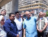 محافظ الإسكندرية يتفقد أعمال توسعة ميدان المندرة وتطوير شارع الملك حفنى