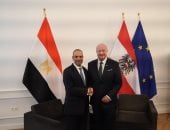 وزير الخارجية يسلم المستشار النمساوي رسالة خطية من الرئيس السيسى