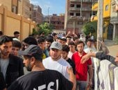 العصا الإلكترونية لتفتيش الطلاب فى ختام الامتحانات بالإسماعيلية.. فيديو