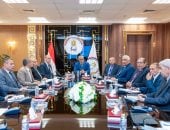 وزير الدولة للإنتاج الحربى يتابع خطط تطوير شركات إنتاج الذخائر