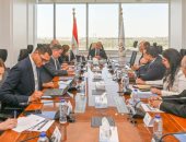 وزير الاستثمار يناقش مع بنك أوف نيويورك تطوير شهادات الإيداع للشركات المصرية