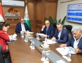 محافظ الجيزة يوجه بالتوسع فى نشر الحاويات الأرضية وصناديق القمامة بالدقى