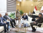 محافظ الوادي الجديد تلتقي أعضاء مجلسي النواب والشيوخ بالمحافظة