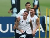 الأرجنتين تتحدى العاصفة وتواصل التدريبات قبل نهائى كأس العالم أمام إسبانيا