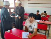 رئيس منطقة الإسماعيلية الأزهرية يتابع امتحانات الدور الثاني لصفوف النقل