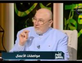 خالد الجندي: نية الإنسان تحدد حكم فعله الفقهي حتى وإن شرب كوب ماء
