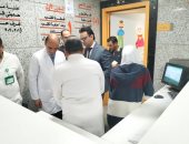 وكيل وزارة الصحة بسوهاج يتفقد تجهيز وحدة جراحات القلب بمستشفى طهطا