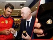 إنفانتينو يسلم لاعبي إسبانيا أول خواتم للأبطال في كأس العالم.. فيديو