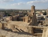 واحة سيوة ذات طابع بيئى جعلها فريدة بين واحات العالم.. الحفاظ على طابعها البدائى وتراثها الأمازيغى زاد من خصوصيتها وعزز تفردها السياحى.. شالى القديمة ترسخ لخصوصية العمارة القديمة ومسجلة ضمن التراث العالمى.. صور