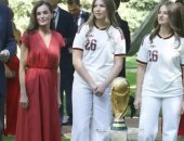 الأميرتان ليونور وصوفيا تتألقان بـ"الوايت توتال" فى استقبال الأبطال.. فيديو