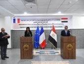وزير الصحة يتسلم شحنة مساعدات طبية فرنسية جديدة دعما للجرحى الفلسطينيين