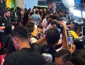 استقبال جماهيرى حافل لياسمين عبد العزيز فى العرض الخاص لـ«خلى بالك من نفسك»