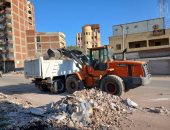 رفع 2025 طنا من القمامة وتحرير 280 محضرا تموينيا متنوعا بكفر الشيخ