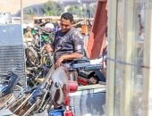 مملكة الخردة.. سوق البساتين كنوز إبداعية وتحف فنية