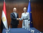 وزير الخارجية يستعرض مع مسؤولة أوروبية أعباء مصر الاقتصادية لاستضافتها ملايين الأجانب