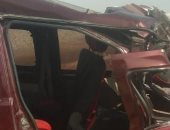 مصرع شخصين وإصابة 2 آخرين فى انقلاب سيارة بطريق بنى عدى الصحراوى بأسيوط