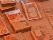 من داخل سوق ديانا.. العملات النادرة تجذب الهواة بأسعار تصل لـ 750 جنيها