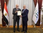رئيس هيئة قضايا الدولة يهنئ رئيس مجلس الدولة بمنصبه الجديد