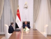 الرئيس السيسى يستقبل بمدينة العلمين اللواء محمود توفيق وزير الداخلية