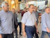 محافظ سوهاج يوجه بتكثيف حملات النظافة ورفع الإشغالات بشوارع وميادين المحافظة