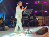 محمد محسن يحيي أولى حفلات مهرجان جمصة الصيفي وسط تفاعل من الجمهور.. فيديو وصور