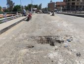 انهيار جزئى فى كوبرى شنودة بطنطا وكردون أمنى لبدء أعمال الإصلاحات