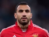 برشلونة يراقب بافليديس.. وبنفيكا يتمسك بمهاجمه ويشترط عرضا استثنائيا
