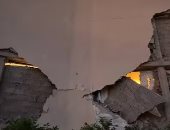أقوى هزة أرضية تواجه إيطاليا منذ 40 عاما.. إجلاء المئات بسبب الانهيارات.. فيديو 