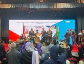 محافظ الجيزة يكرم أوائل ثانوي عام من أبناء المحافظة.. 11 طالبا فى قائمة المتفوقين
