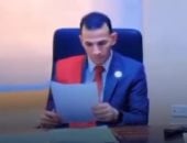 منصة محكمة شمال القاهرة و«لوجو» مجلس الدولة ووشاح الدرجة «أ».. كيف فضحت التفاصيل جهل عاطل انتحل صفة قاضٍ بمساعدة 3 موظفين.. أخطاء أطاحت بالمخطط قبل أن يسقط المزيد من الضحايا في فخ النصب باسم العدالة
