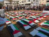 غزة تودع 112 شهيدًا في أكبر جنازة جماعية منذ بدء الحرب