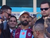 استقبال أسطوري للملك المصري.. صحف إنجلترا ترصد رحلة محمد صلاح إلى تركيا