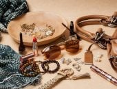 العرق والبحر والحرارة.. 10 أعداء لإكسسواراتك فى الصيف.. اعرفى إزاى تحميها