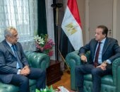وزيرا الصحة والإنتاج الحربى يبحثان مستجدات عدد من المشروعات القومية المشتركة