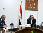 رئيس الوزراء يستعرض خطة التحرك والرؤية الاستراتيجية لرئيس جهاز تنمية المشروعات