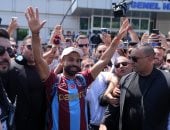 احتفالات جماهير طرابزون سبور بصفقة القرن محمد صلاح.. فيديو وصور