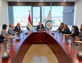 وزير البترول يبحث مع إكسون موبيل آليات ربط اكتشافاتها بقبرص بالبنية التحتية المصرية