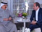 ملك البحرين يؤكد تضامن بلاده مع مصر فى كل ما تتخذه من إجراءات لصون أمنها