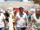 رئيس مياه القليوبية يتفقد شوارع منطقة منطى ومحطة الصرف الصحي بأم بيومى