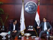 رئيس هيئة الاستثمار يبحث مع مجموعة سريلانكية خطط التوسع في السوق المصرية