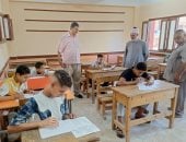 رئيس سوهاج الأزهرية يتفقد لجان أخميم فى ختام امتحانات الدور الثاني للشهادة الإعدادية