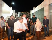 محافظ جنوب سيناء يتابع إصلاح كسر بخط طرد الصرف الصحي بالسوق التجاري