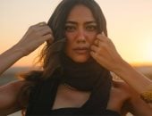 هند عبد الحليم تطرح فيديو كليب «مَن أنا؟» باللغة العربية الفصحى