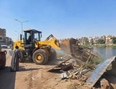 استمرار حملات إزالة التعديات بمحيط ترعة كاسل بمدينة كوم أمبو