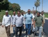 حملات مكثفة على الأسواق بطهطا.. تحرير 75 محضرا وضبط مخالفات تموينية وبيئية