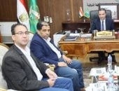 محافظ المنوفية: بدء تلقي طلبات توصيل الصرف الصحي بقرى كفر قورص وساقية أبو شعرة