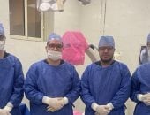 نقلة نوعية فى العمليات الجراحية بمستشفيات المنيا.. مستشفى الصدر تسطر ملحمة فى الجراحات الدقيقة.. ونجاح تدخل جراحي لإنقاذ مسن 80 عاما يعاني من كسر معقد.. وكيل الصحة: لدينا صروح طبية تتعامل مع الجراحات المعقدة